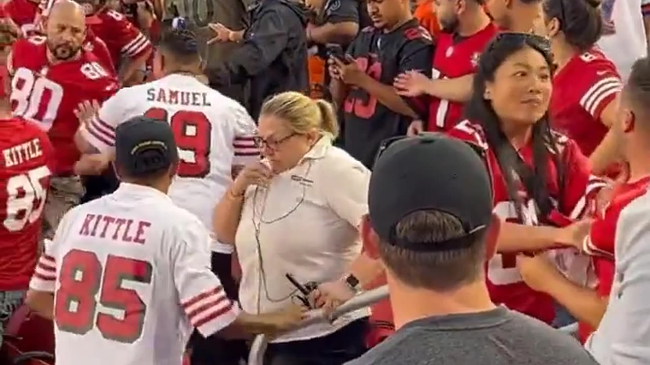 49ers vs Broncos Fans Brawl