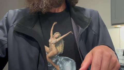 Disgusting Plant based pizza with rock mercury