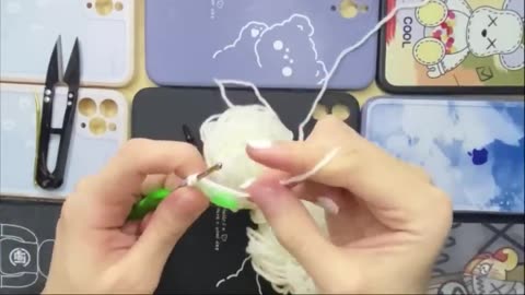 CROWD ERUPTS as Jim Jordan Drives Wray to SH0CKING ‘charging Strzok’ decision…Clinton cries