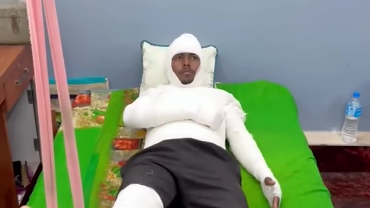सस्ता इमरान हाश्मी😂😄😃😆🤣
