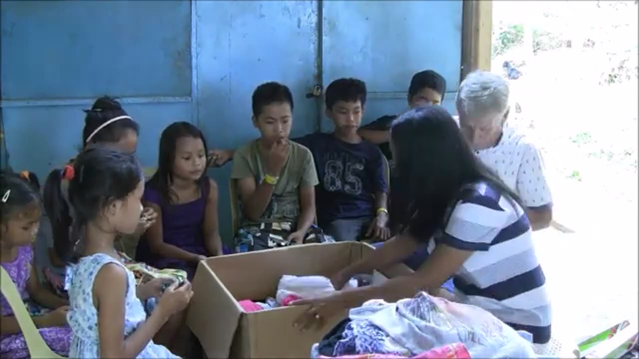 SHOCKING BALIKBAYAN BOX