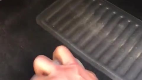 Cleaning of dust in the cab