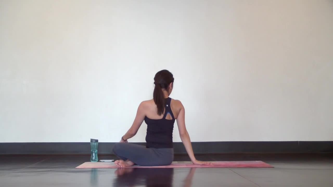 10 minute Morning Yoga for Beginners