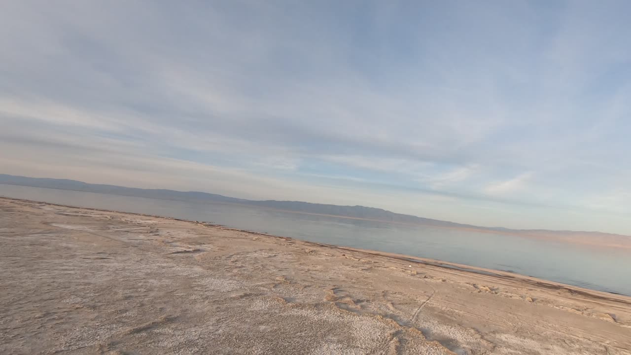 230217Go_PPGSaltLowCruiseOverBeach