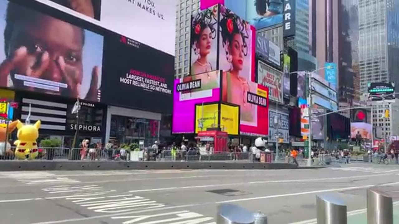 The NYC Walking Show 4K