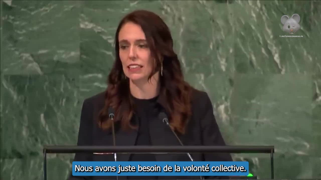 Jacinda Ardern pense que la liberté d'expression est une arme de guerre