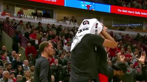 Scottie Barnes THUNDERDUNKS on Nikola Vucevic