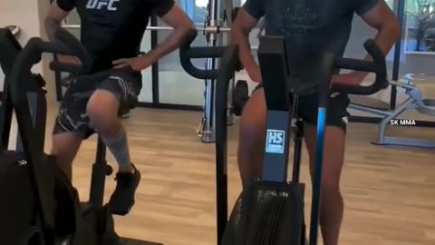 Tony Ferguson trains with David Goggins🥶