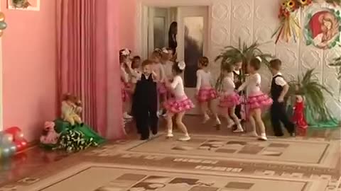 Funny kids dances