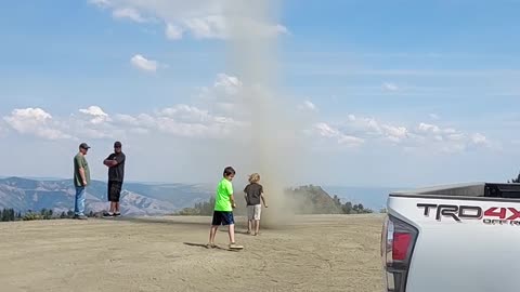 Kids Investigate Small Dust Devil on Inspiration Point