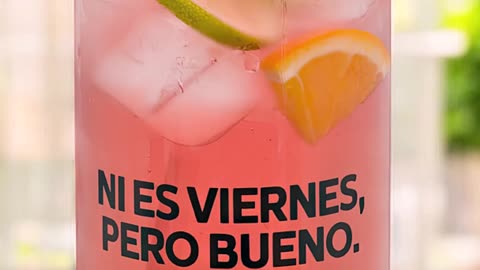 El vaso perfecto para cualquier día, ¡aunque no sea viernes! #VasosDivertidos #HumorMexicano