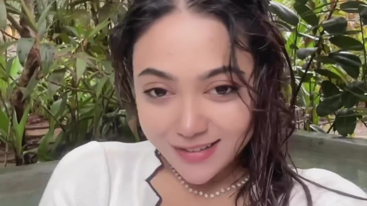 Aankiya Teri Mera Dil Pe Waar Kare 🌹 Call Me Sherni Pool Bath ❤️Lovely Ghosh Having Fun In Swimming