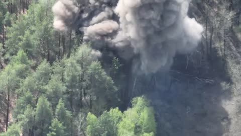 Ukraine War - The Russian Armed Forces are clearing mines near Izyum