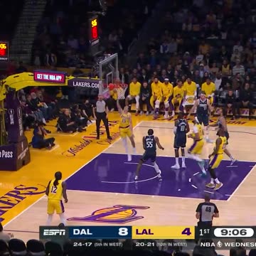 NBA - Austin Reaves euros his way past the defense for the layup! 📺 Mavericks-Lakers
