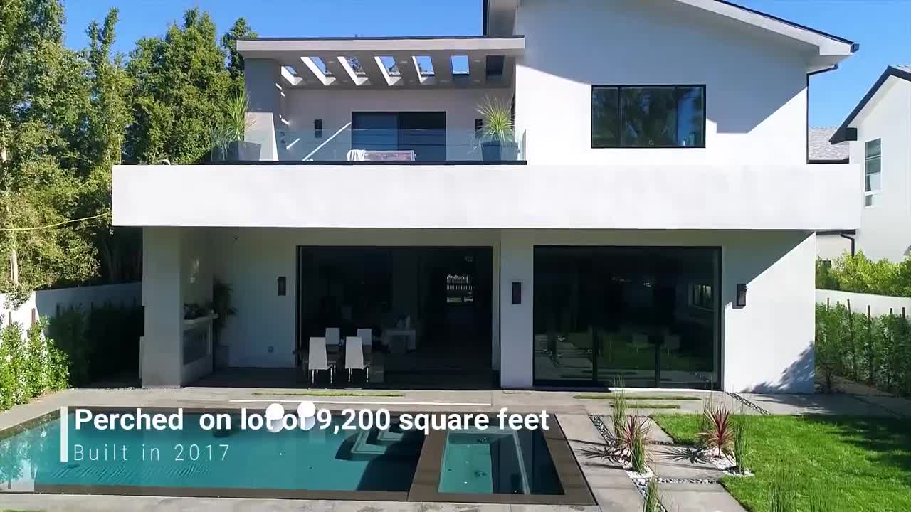 Stunning ultra-modern house in Studio City, CA - LUXURY TOUR_2.mp4