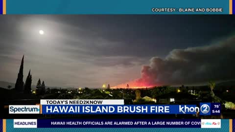 Big Island brush fire in Pohakuloa continues to burn