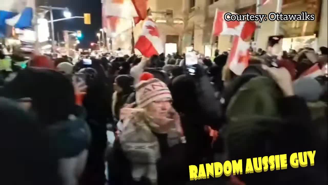 🇨🇦 RIOT POLICE SHOOT RUBBER BULLETS & TEAR GAS AT PEACEFUL PROTESTERS - CANADA