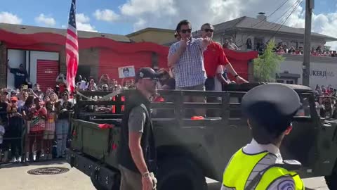 WATCH: Ted Cruz Assaulted With Beer Can During Parade