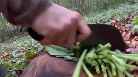 Doğal Taş Tencerede Kuzu Kaburga Eşliğinde Lahana Sarması 🥬🥩