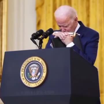 Joe Biden playing Titanic song 😂 #Shorts #funny #joebiden #titani