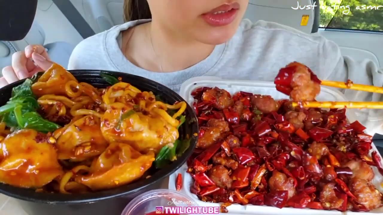 Mukbang fast food