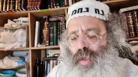 ספק בכורות אחד בכורי אדם ואחד בכורי בהמה בין טמאה בין טהורה המוציא מחבירו- שיר נ נח מסכת נדרים דף יט