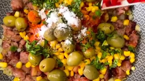 54-Macarrão com linguiça toscana bem ao molho