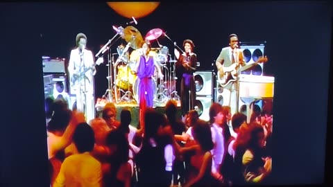 Chic Everybody Dance 1978 Live