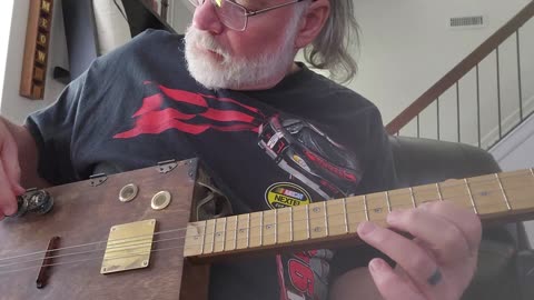 STFC STUDIO - Cigar Box Guitar Noodles #2