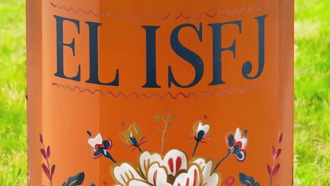 El ISFJ Glass – Your Perfect Summer Vibe! #ChicGlassware #SummerDrinks