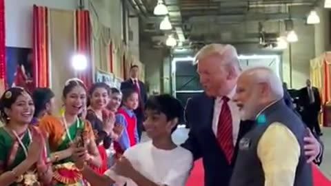 PM Modi & President Trump interacted with a group of youngsters at during #HowdyModi event