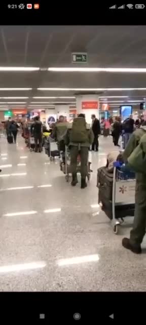 Canadian mercenaries from Warsaw airport fly to Ukraine to fight for Zelensky