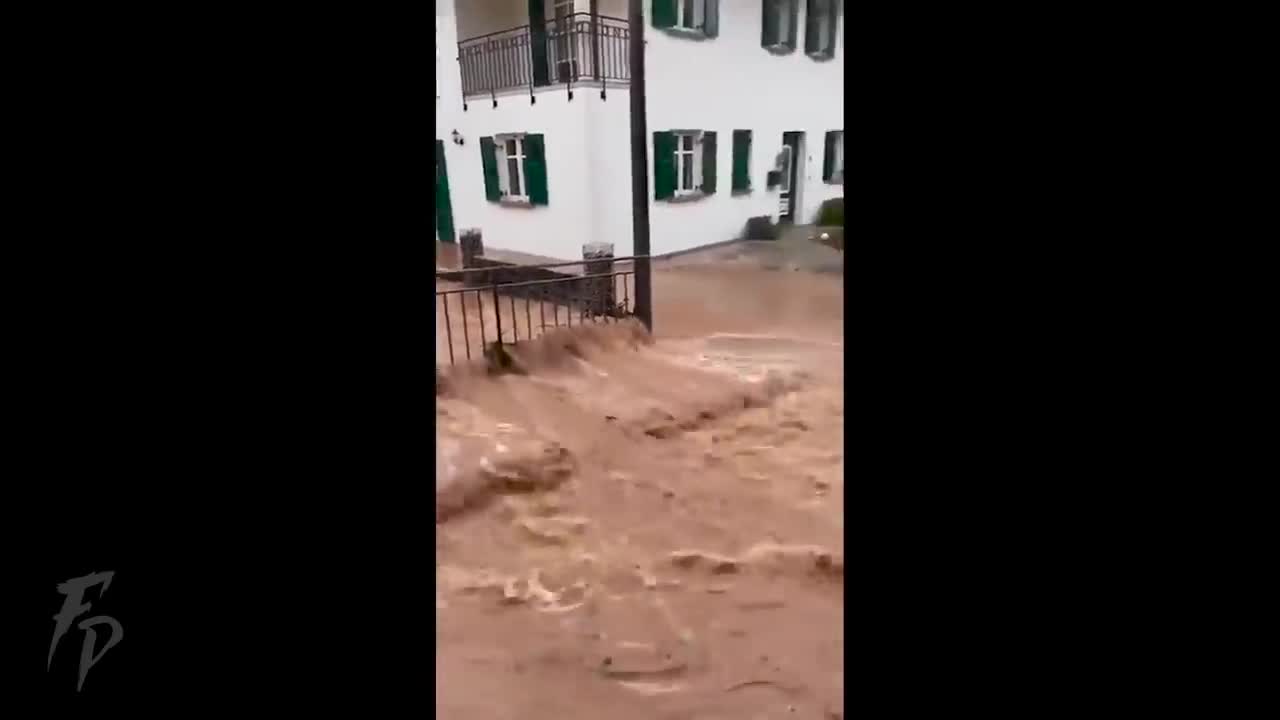 DRAMATIC VIDEO!!! FLOODED IN GERMANY