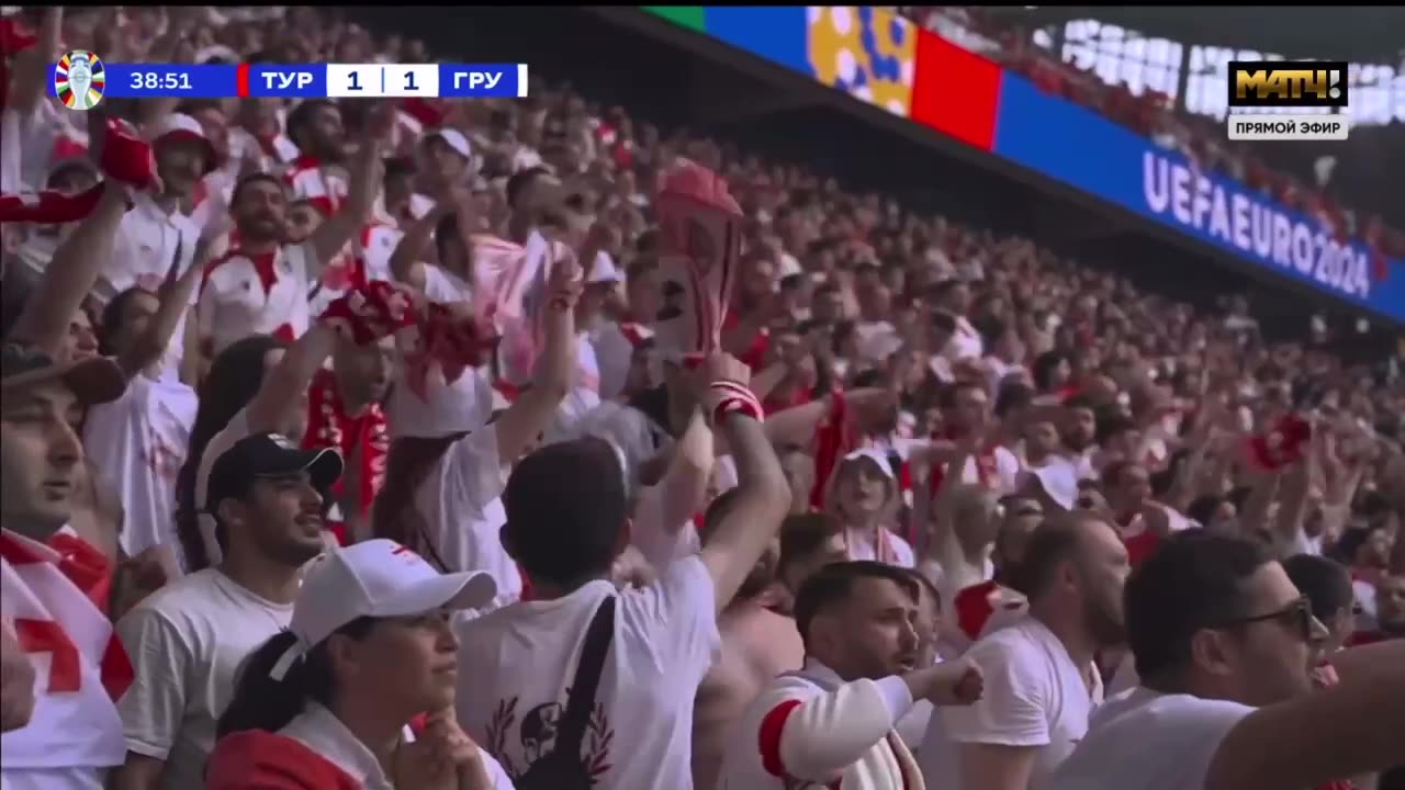 😅 During the broadcast of 🇹🇷Turkiye -Georgia🇬🇪 match on the Russian channel,