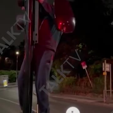 Nie wszyscy są zachwyceni kamerami monitorującymi, które możemy zobaczyć dosło