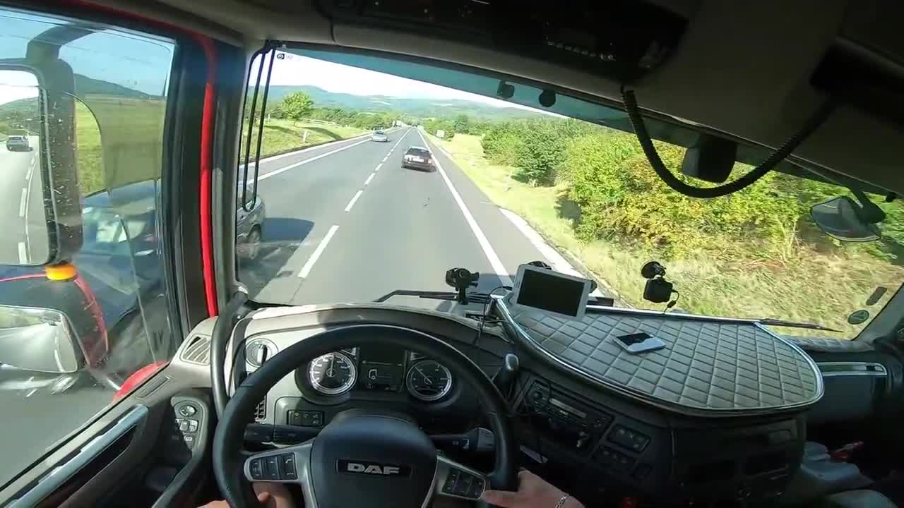 POV TRUCK DRIVING DAF XF 480 #6 | IN CZECH REPUPLIC 🇨🇿-8