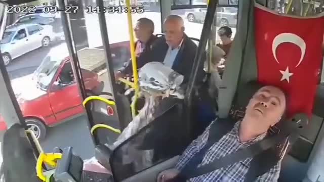 Turkey - Bus driver collapsing