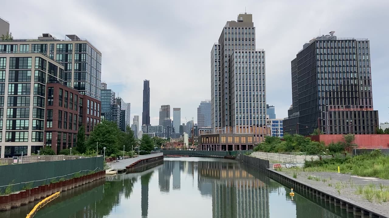 Walking Brooklyn: Gowanus, Carroll Gardens, & Red Hook (Brooklyn, NYC)