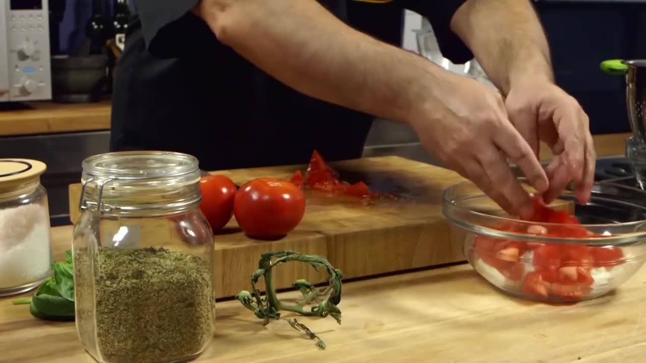 Spaghetti alla caprese