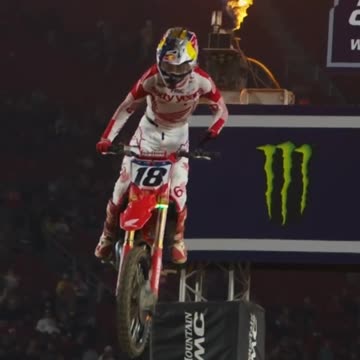 Jett Lawrence capped off an incredible debut season on the CRF450R with a million dollar check 💰