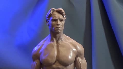 Sculpting-Arnold-Schwarzenegger