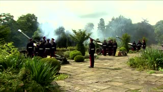 Gun salutes fired in tribute to queen