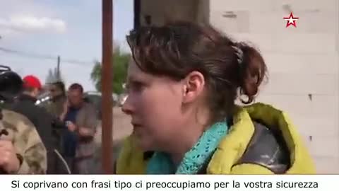 Scudo umano dei nazisti nell'acciaieria Azovstal: Non potevano uscire sennò ci avrebbero sparato.