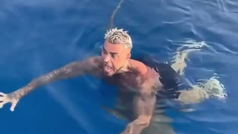 🤣 🤣 very funny video .shark in the hole .be careful not to laugh 🤣 🤣