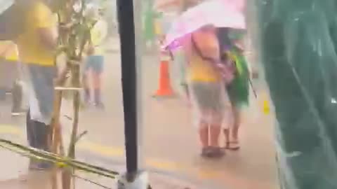 O Povo Fazendo o que Pode...