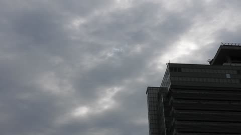 ■主後2023年5月15日早上八點自家門口拍攝在雲層前面的太陽