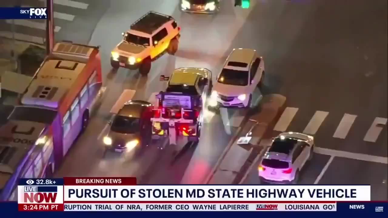 Police Chase Tow Truck