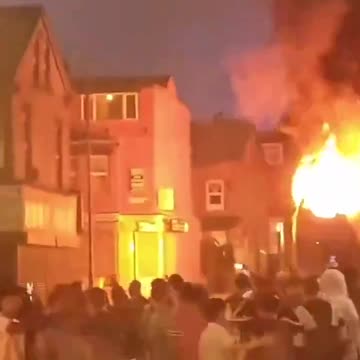 BREAKING: UK Police are under vicious attack by hostile immigrants in Leeds, England.