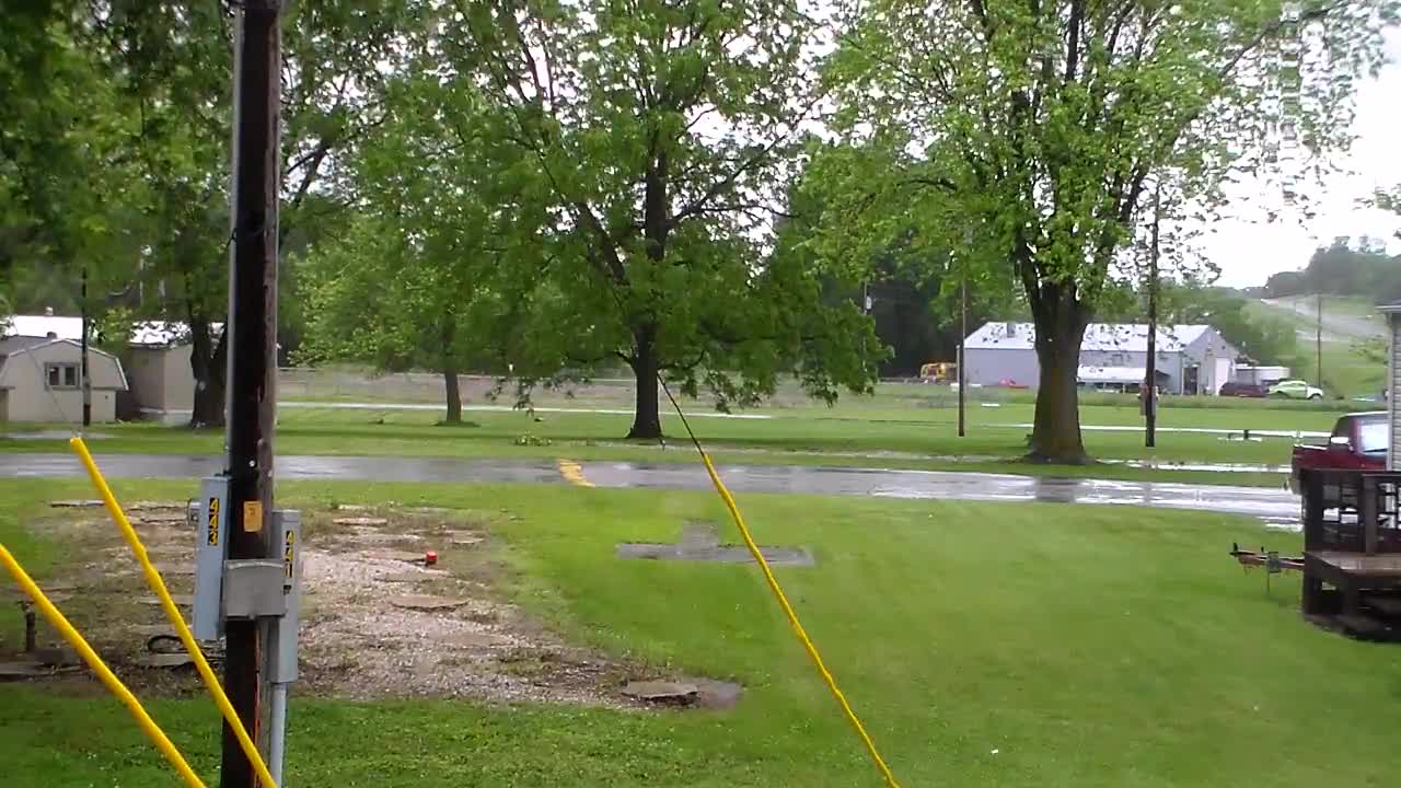 Strong Thunderstorm 5-28-15