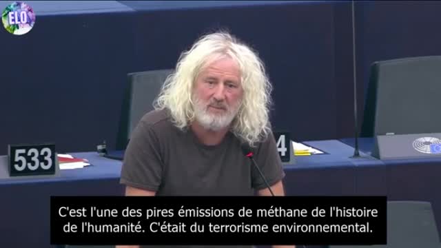 MICK WALLACE DONNE UN COUP DE PIED DANS LA FOURMILIÈRE ET TENTE DE BRISER L'OMERTA DE L'UE !!